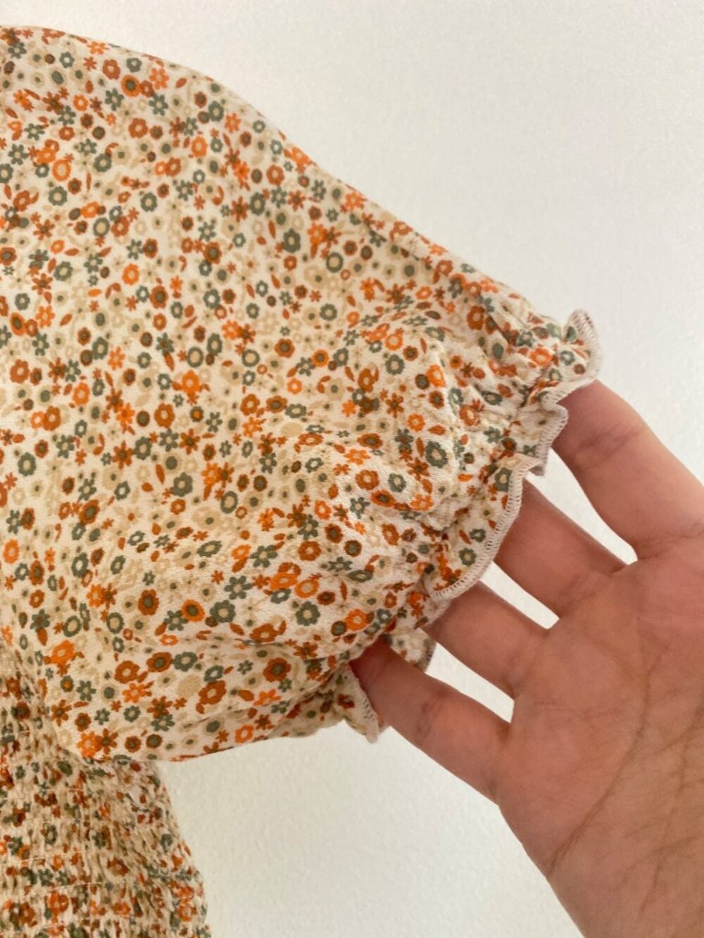 Aerie Smocked Floral Square Neck Puff Sleeve Crop Top Size XS - Picture 2 of 6
